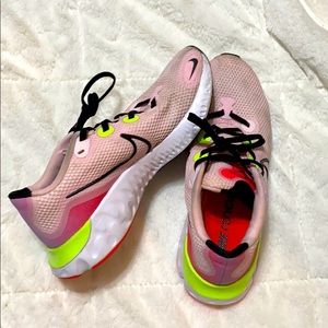 Nike Renew Running sneakers